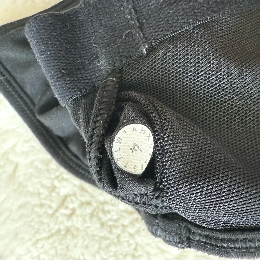 Lululemon Athletica women black tank top size 4 US